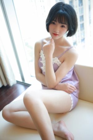 欧美大胆透明时装_1080P高清视频观看