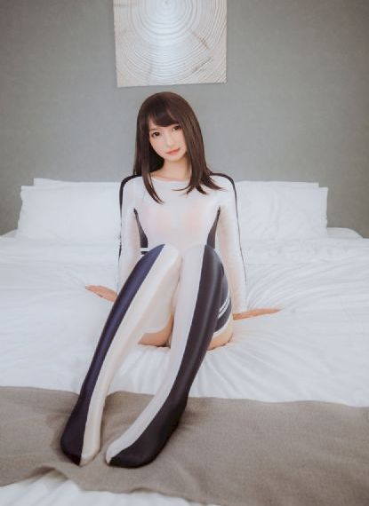 日韩美女照片_高清在线观看视频
