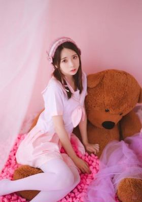 欧美女人变装成男人_1080P超清在线观看